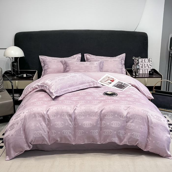 91家纺网 家纺一手货源 找家纺 宅家居 2024新款轻奢高精密贡缎提花臻品真丝四件套 香奈-紫色