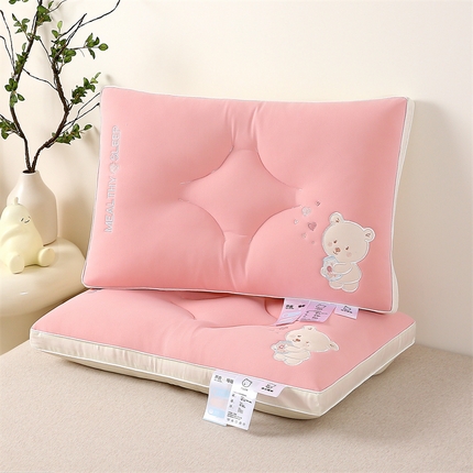 91家纺网 家纺一手货源 找家纺 （总）梦叶草 2024新款枕芯母婴级小熊满分睡眠乳胶层儿童枕头抗菌防螨40×60cm学生枕头