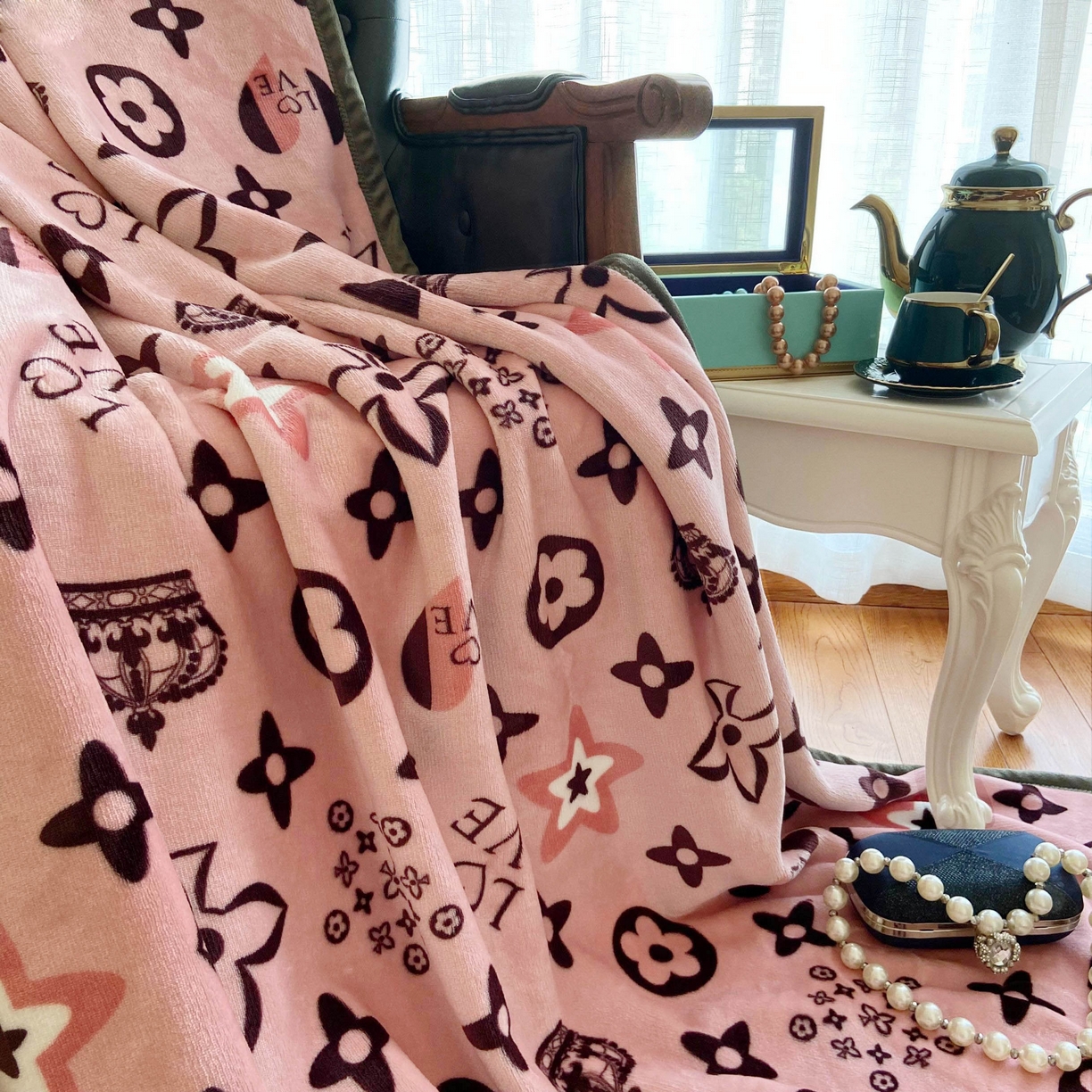 91家纺网 家纺一手货源 找家纺 卡奥家纺 2024新款双层AB版云貂绒毛毯法莱绒休闲盖毯沙发毯空调毯子 罗芙