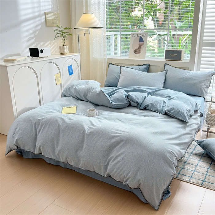 91家纺网 家纺一手货源 找家纺 晚依家纺 2024新款全棉色织水洗棉贝壳边绣三角针工艺四件套--单被套 时光-浅蓝
