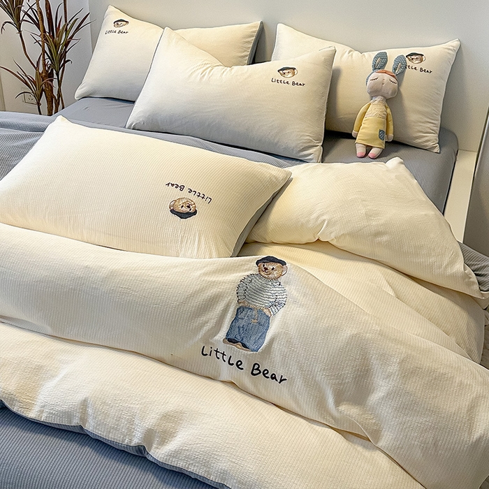 91家纺网 家纺一手货源 找家纺 眠帛家居 2024新款水洗棉提花刺绣四件套-熊先生 熊先生-奶杏