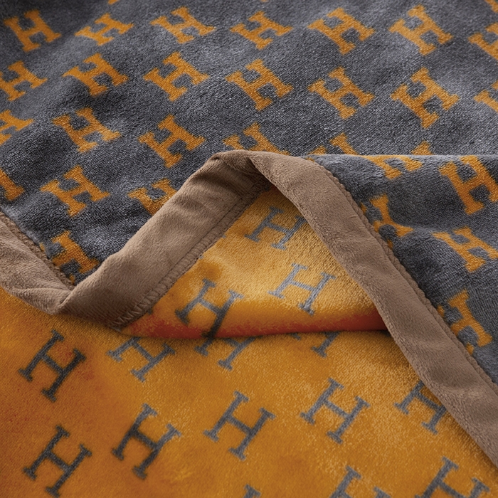 91家纺网 家纺一手货源 找家纺 卡奥家纺 2024新款双层AB版云貂绒毛毯法莱绒休闲盖毯沙发毯空调毯子 禾沐