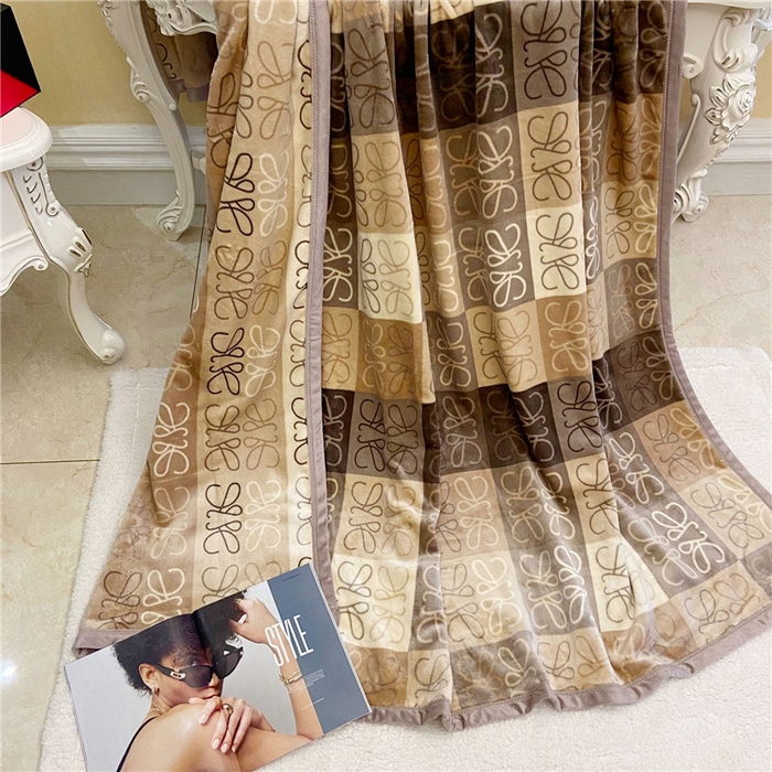 91家纺网 家纺一手货源 找家纺 卡奥家纺 2024新款双层AB版云貂绒毛毯法莱绒休闲盖毯沙发毯空调毯子 贝尼丝