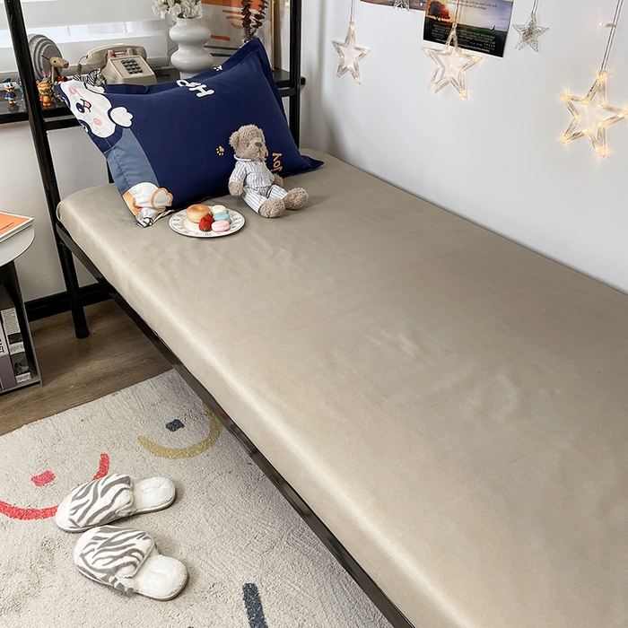 91家纺网 家纺一手货源 找家纺 港岛妹妹 2024新款芦荟棉印花四件套四件套学生床宿舍图 欢乐狗狗