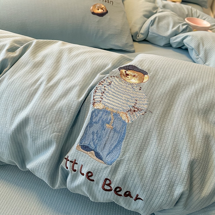 91家纺网 家纺一手货源 找家纺 眠帛家居 2024新款水洗棉提花刺绣四件套-熊先生 熊先生-繁星蓝