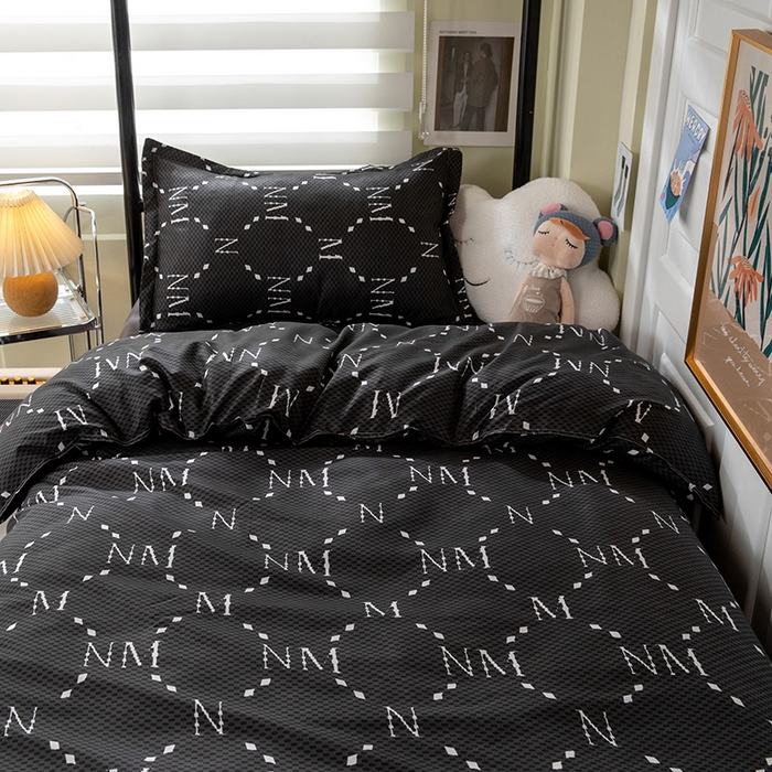 91家纺网 家纺一手货源 找家纺 港岛妹妹 2024新款芦荟棉印花四件套四件套学生床宿舍图 摩卡黑