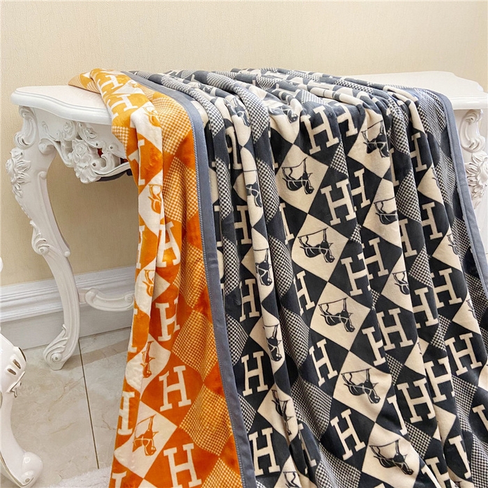 91家纺网 家纺一手货源 找家纺 卡奥家纺 2024新款双层AB版云貂绒毛毯法莱绒休闲盖毯沙发毯空调毯子 罗威