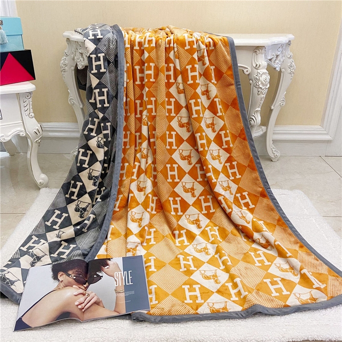 91家纺网 家纺一手货源 找家纺 卡奥家纺 2024新款双层AB版云貂绒毛毯法莱绒休闲盖毯沙发毯空调毯子 罗威