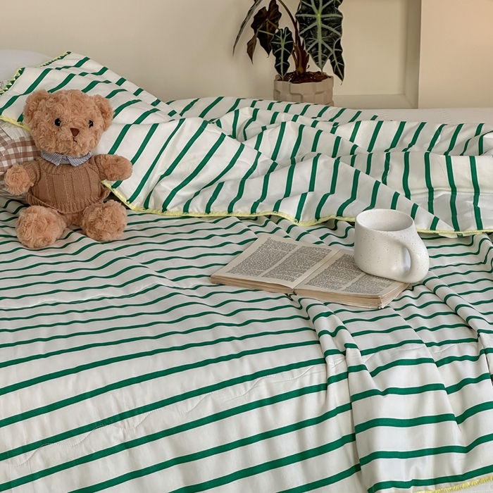 91家纺网 家纺一手货源 找家纺 洋铭区（原狠狠爱） 2024新款贝壳边全棉印花夏被 绿小条