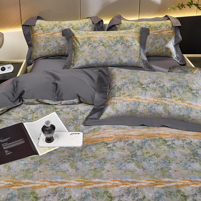 91家纺网 家纺一手货源 找家纺 优姿家纺 2024新款160支长绒棉高端大版四件套 名门时光灰绿