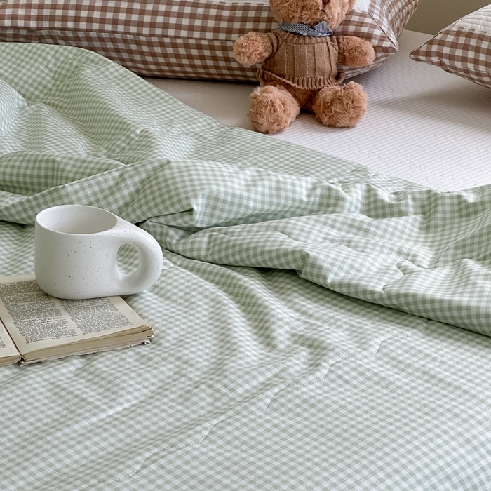 91家纺网 家纺一手货源 找家纺 洋铭区（原狠狠爱） 2024新款贝壳边全棉印花夏被 绿小格