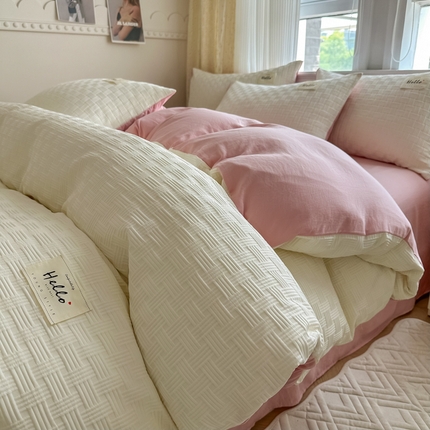 91家纺网 家纺一手货源 找家纺 （总）沐辰 2024新款亲肤水洗棉云朵泡泡系列四件套