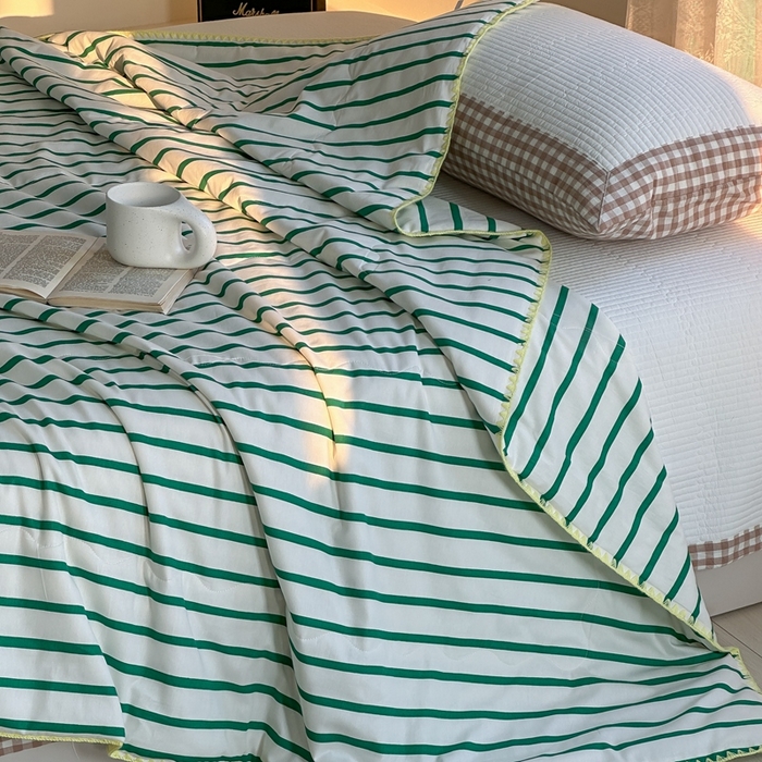 91家纺网 家纺一手货源 找家纺 洋铭区（原狠狠爱） 2024新款贝壳边全棉印花夏被 绿小条