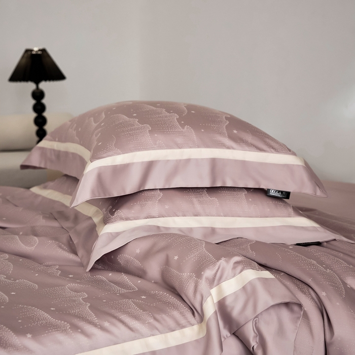 91家纺网 家纺一手货源 找家纺 安莱生活 2024新款60S天丝棉提花四件套三系列（银丝款）--天丝棉铂金星晴系列 星雨-薄汗紫