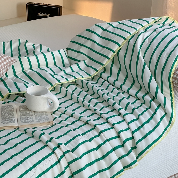 91家纺网 家纺一手货源 找家纺 洋铭区（原狠狠爱） 2024新款贝壳边全棉印花夏被 绿小条