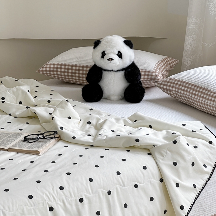 91家纺网 家纺一手货源 找家纺 洋铭区（原狠狠爱） 2024新款贝壳边全棉印花夏被 黑小圆