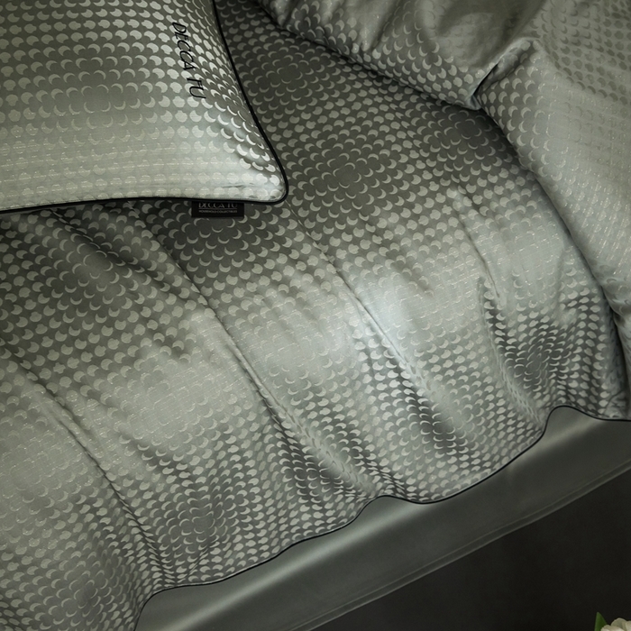 91家纺网 家纺一手货源 找家纺 安莱生活 2024新款60S天丝棉提花四件套三系列（银丝款）--天丝棉铂金简奢款 弦月-梦华绿