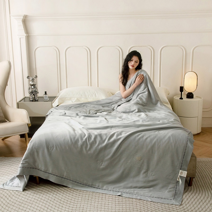 91家纺网 家纺一手货源 找家纺 被靠被 2024新款莫代尔蚕蛹蛋白夏被空调被-悠闲时光 悠闲时光-灰