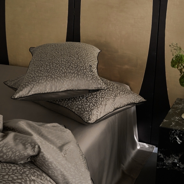 91家纺网 家纺一手货源 找家纺 安莱生活 2024新款60S天丝棉提花四件套三系列（银丝款）--天丝棉铂金简奢款 斯科尔-斑马棕