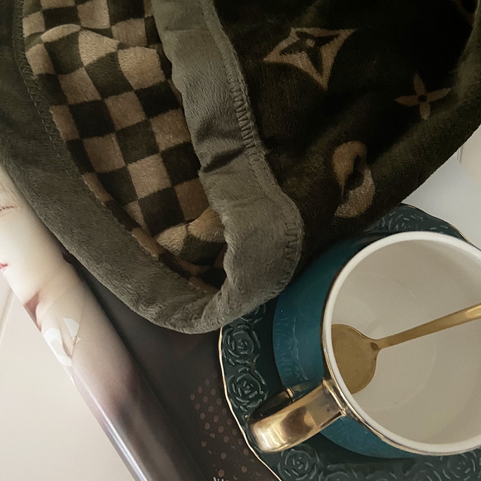 91家纺网 家纺一手货源 找家纺 卡奥家纺 2024新款双层AB版云貂绒毛毯法莱绒休闲盖毯沙发毯空调毯子 比格