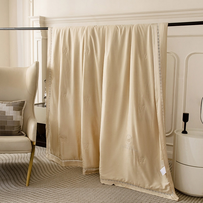 91家纺网 家纺一手货源 找家纺 被靠被 2024新款莫代尔蚕蛹蛋白夏被空调被-悠闲时光 悠闲时光-卡其