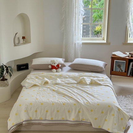 91家纺网 家纺一手货源 找家纺 （总）洋铭区（原狠狠爱） 2024新款贝壳边全棉印花夏被