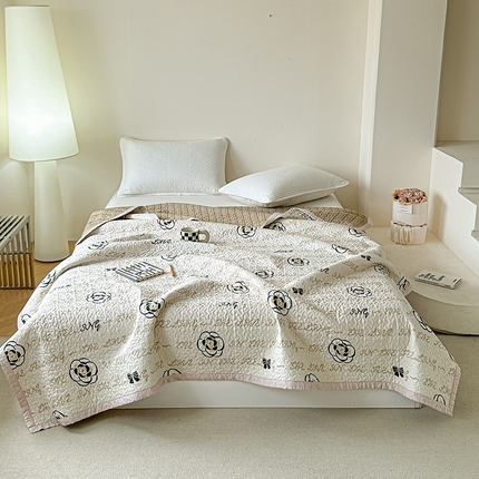 91家纺网 家纺一手货源 找家纺 （总）源舜家纺 2025新款全棉斜纹水洗印花多用被盖