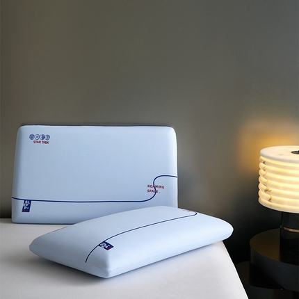 91家纺网 家纺一手货源 找家纺 （总）微枕芯 2024新款星河漫游酒店同款零压力太空记忆枕 学生成人护颈记忆棉面包枕芯单只装