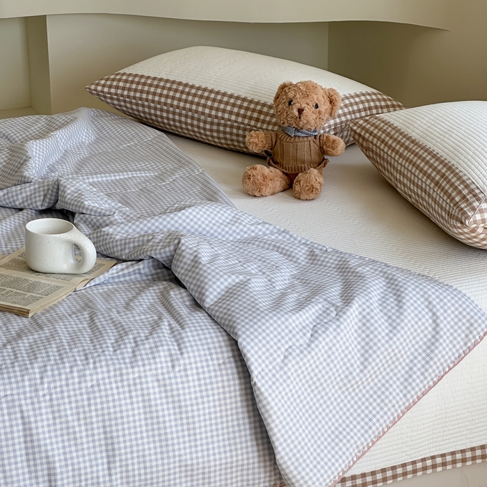 91家纺网 家纺一手货源 找家纺 洋铭区（原狠狠爱） 2024新款贝壳边全棉印花夏被 蓝小格