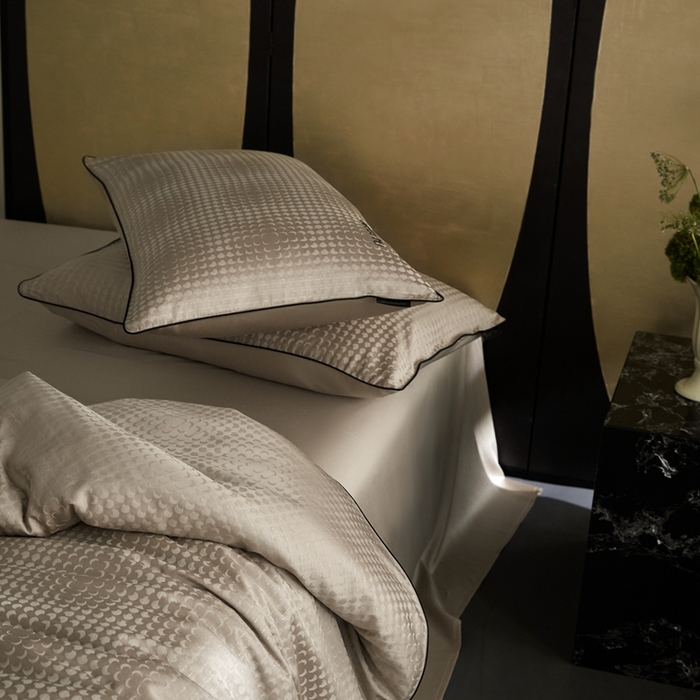 91家纺网 家纺一手货源 找家纺 安莱生活 2024新款60S天丝棉提花四件套三系列（银丝款）--天丝棉铂金简奢款 弦月-京华驼