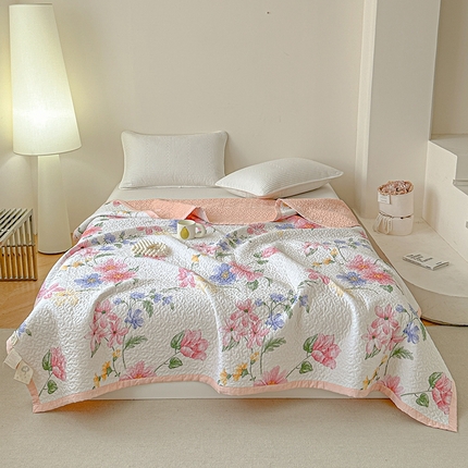 91家纺网 家纺一手货源 找家纺 源舜家纺 2025新款全棉斜纹水洗印花多用被盖 花开浪漫