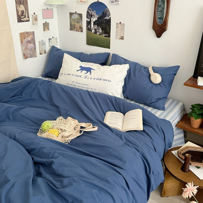 91家纺网 家纺一手货源 找家纺 艾沁 2024新款博主风全棉加密水洗棉四件套 漫步（枕套蓝色+白色）