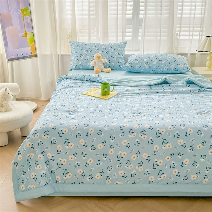 91家纺网 家纺一手货源 找家纺 美梦里 2024新款A类水洗棉棉花夏被 小雏菊蓝