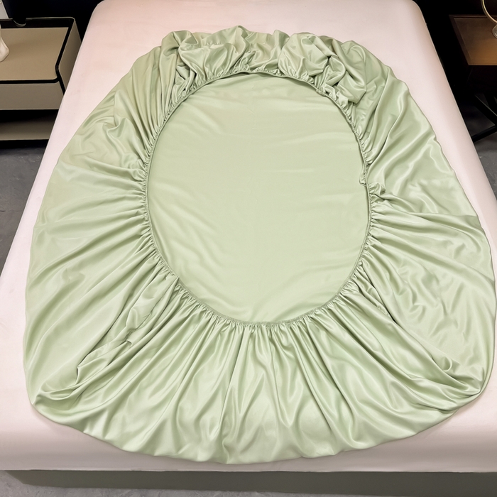 91家纺网 家纺一手货源 找家纺 笠裙家纺 2024新款水洗真丝刺绣床笠系列  浅豆绿