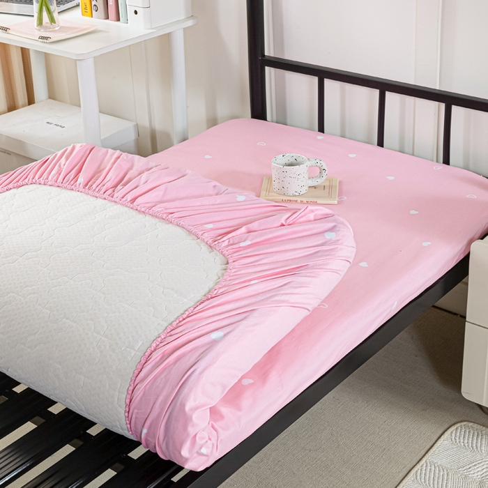 91家纺网 家纺一手货源 找家纺 锦润家纺 2024新款13372床笠床垫套全棉印花三件套玲珑花镜-粉