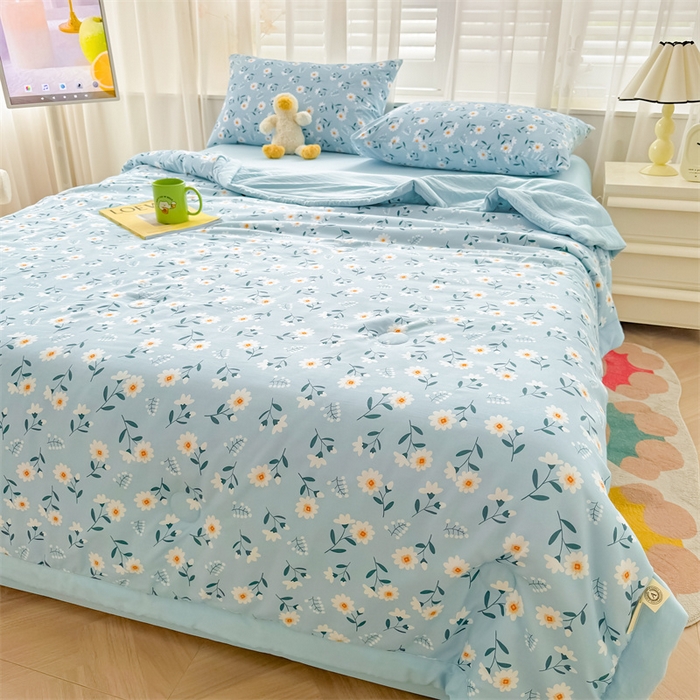 91家纺网 家纺一手货源 找家纺 美梦里 2024新款A类水洗棉棉花夏被 小雏菊蓝