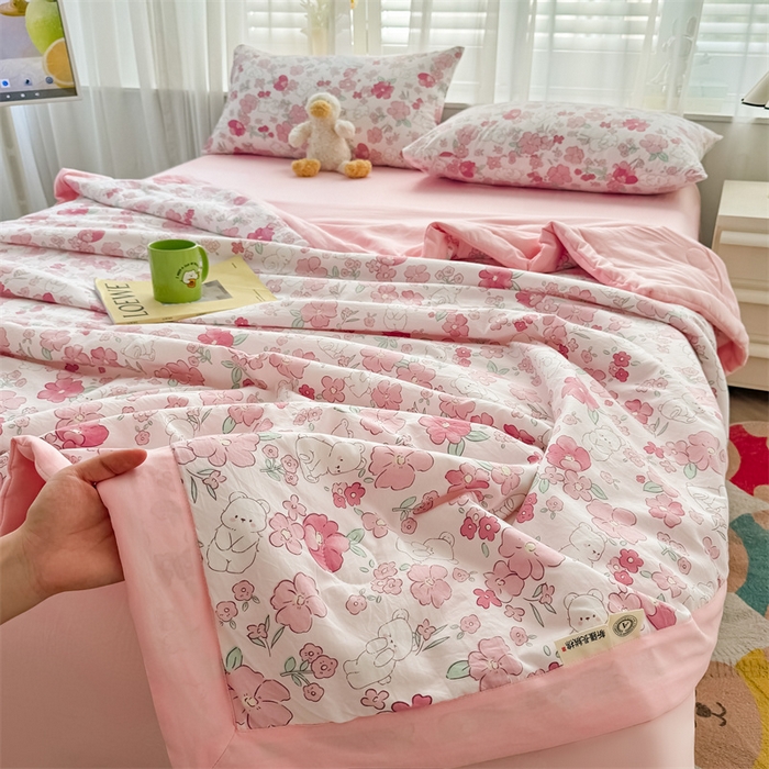 91家纺网 家纺一手货源 找家纺 美梦里 2024新款A类水洗棉棉花夏被 花园小熊