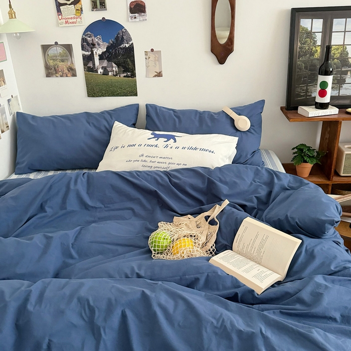 91家纺网 家纺一手货源 找家纺 艾沁 2024新款博主风全棉加密水洗棉四件套 漫步（枕套蓝色+白色）