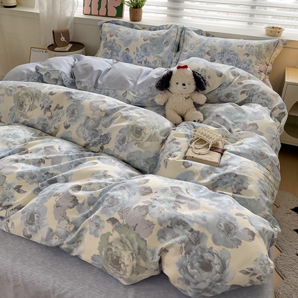 91家纺网 家纺一手货源 找家纺 （总）乐童 2024新款直播爆款13070纯棉印花吊边款一字绣四件套第八波