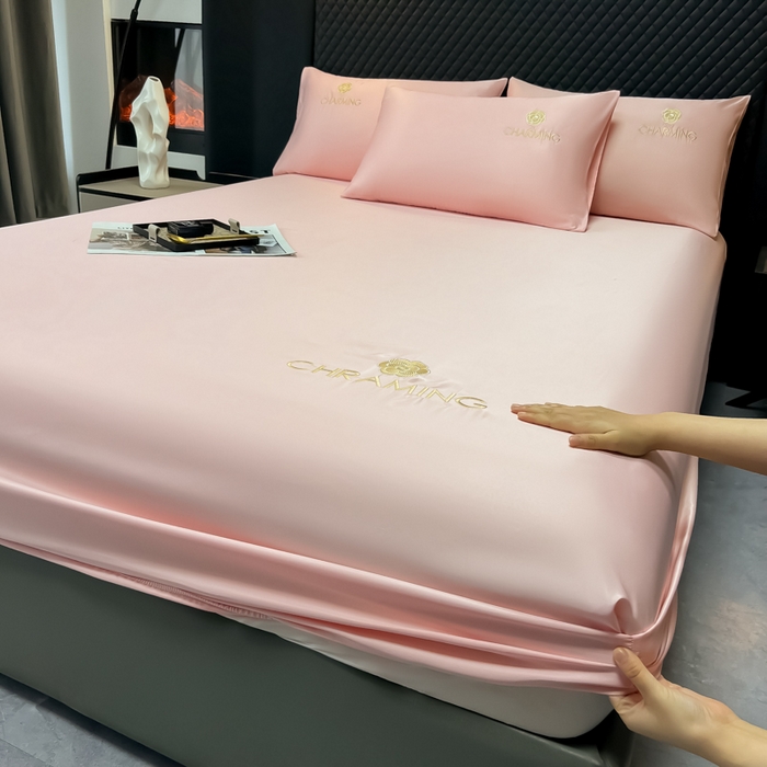 91家纺网 家纺一手货源 找家纺 笠裙家纺 2024新款水洗真丝刺绣床笠系列  柔粉色