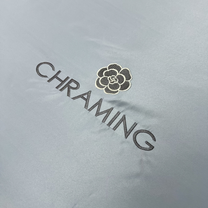 91家纺网 家纺一手货源 找家纺 笠裙家纺 2024新款水洗真丝刺绣床笠系列  绅士蓝