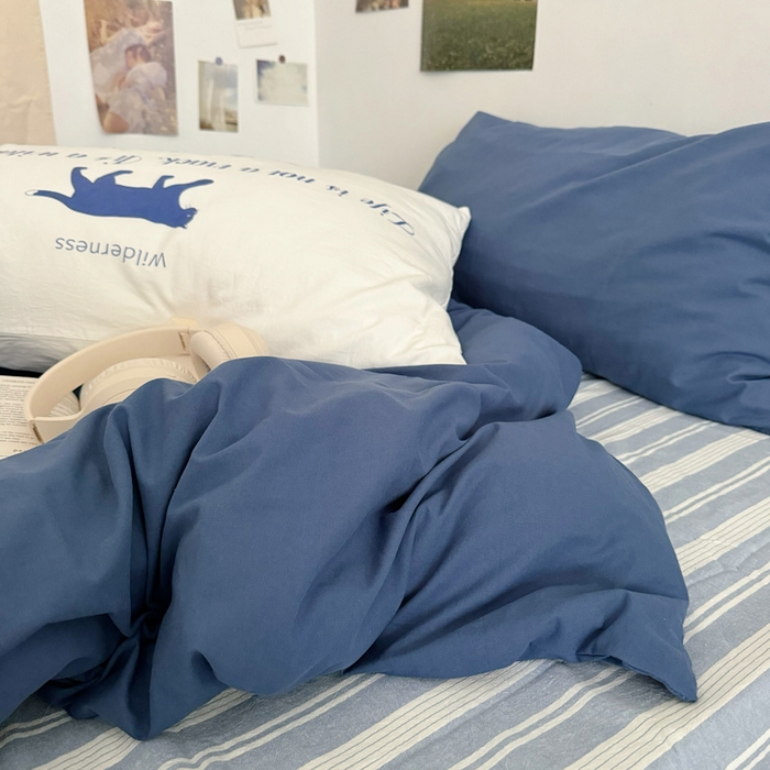 91家纺网 家纺一手货源 找家纺 艾沁 2024新款博主风全棉加密水洗棉四件套 漫步（枕套蓝色+白色）