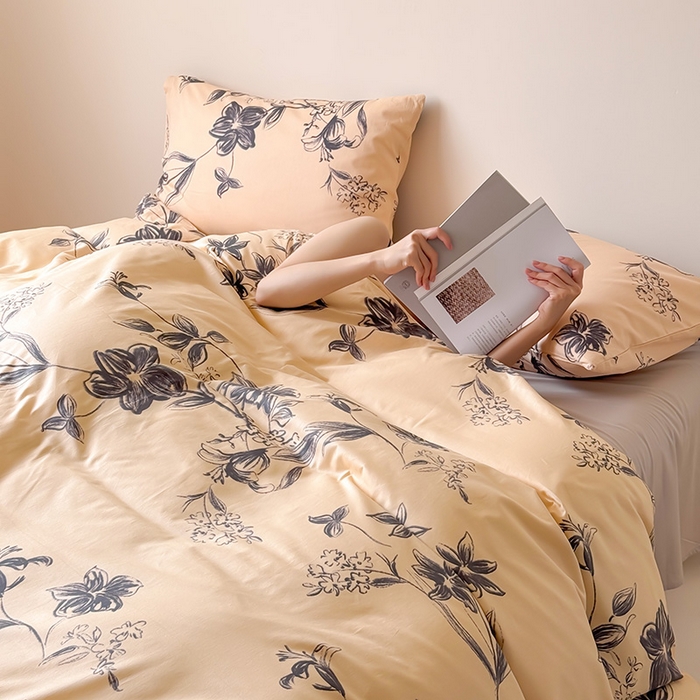 91家纺网 家纺一手货源 找家纺 2024新款全棉13370花卉款系列四件套 春屿