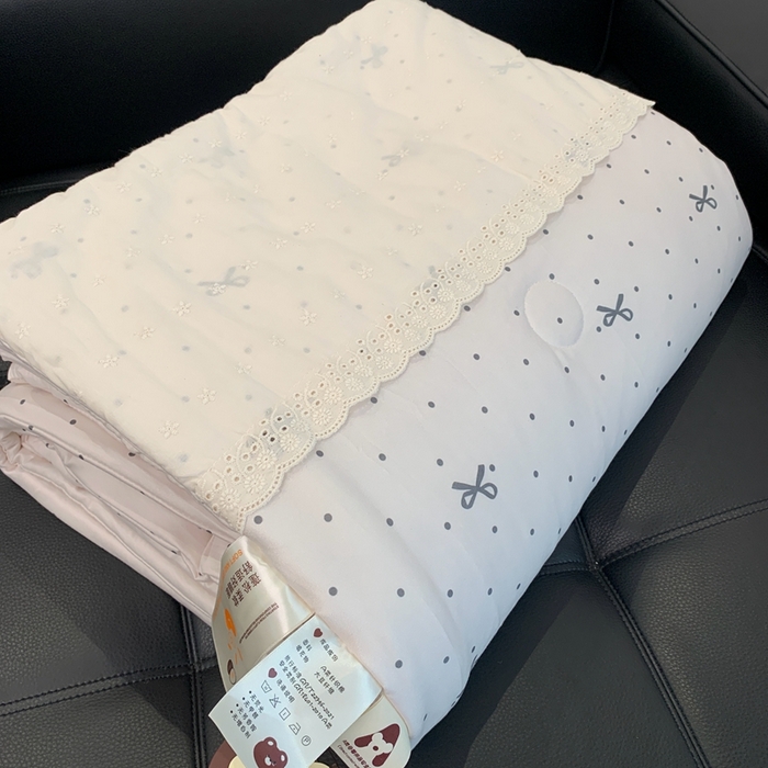 91家纺网 家纺一手货源 找家纺 奈萝 2024新款法式花边针织夏被春秋被 蝴蝶结