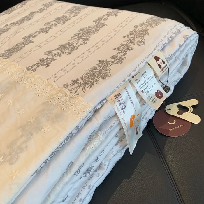 91家纺网 家纺一手货源 找家纺 奈萝 2024新款法式花边针织夏被春秋被 赫本