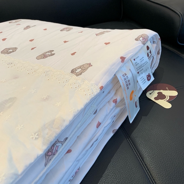 91家纺网 家纺一手货源 找家纺 奈萝 2024新款法式花边针织夏被春秋被 爱心兔