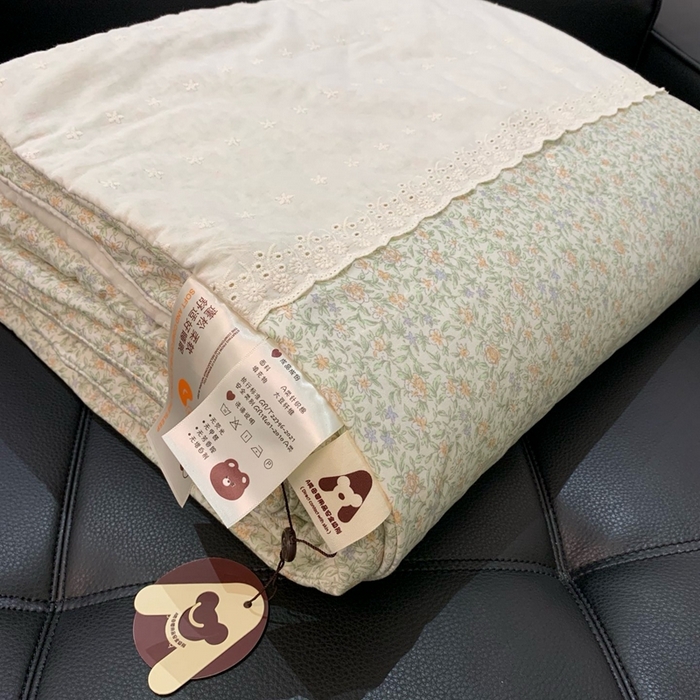 91家纺网 家纺一手货源 找家纺 奈萝 2024新款法式花边针织夏被春秋被 亿夏