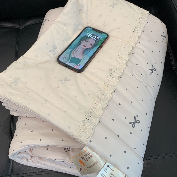 91家纺网 家纺一手货源 找家纺 奈萝 2024新款法式花边针织夏被春秋被 蝴蝶结