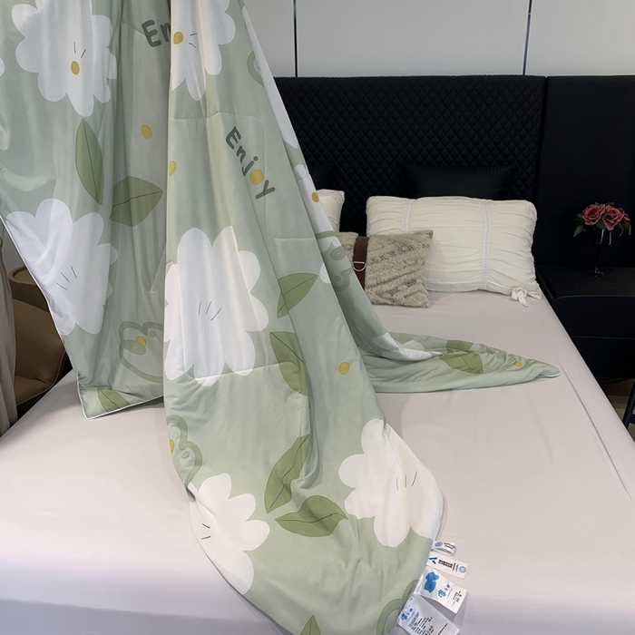 91家纺网 家纺一手货源 找家纺 奈萝家纺 2024新款A类凉感丝小凉皮夏被可机洗夏被新品空调被小苍梨