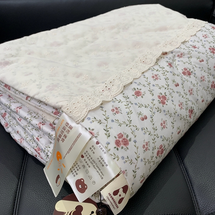 91家纺网 家纺一手货源 找家纺 奈萝 2024新款法式花边针织夏被春秋被 樱桃